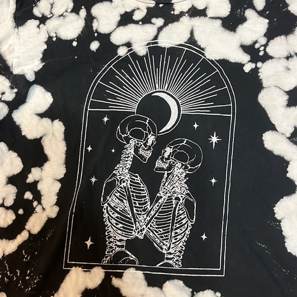 SOLD!!Pacsun oversized black and white tye dye graphic tee - Picture 2 of 4